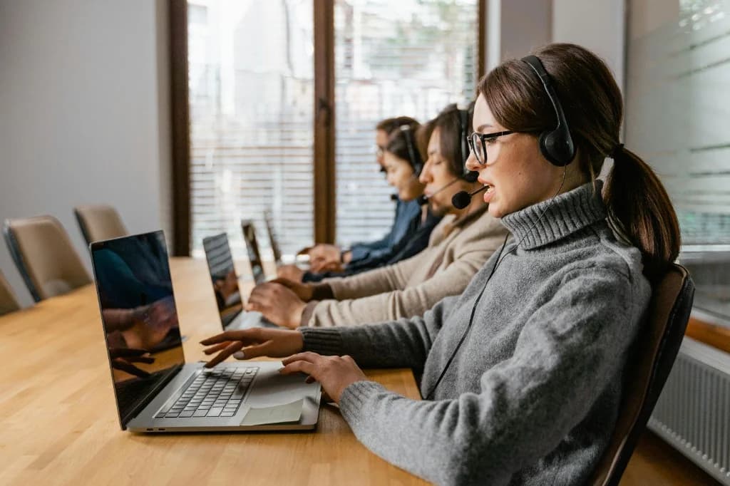 Mobiloitte South Africa customer support and software development consultation team